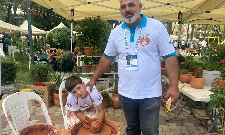 Ayrıntılar Netleşti: Menemen'de çömlekçi Ayhan İde'nin oğlu Oktay İde dünya şampiyonlukları kazandı ve Merak E