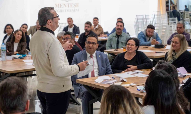 Ayrıntılar Netleşti: Menteşe'de okul müdür yardımcılarına Büyükergene'nin sunumuyla seminer yapıldı: Gelişmele