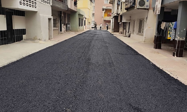 Ayrıntılar Netleşti: Mersin Akdeniz'de Üçocak Mahallesi'ndeki iki sokağa sıcak asfalt serildi - Son Dakika Bil