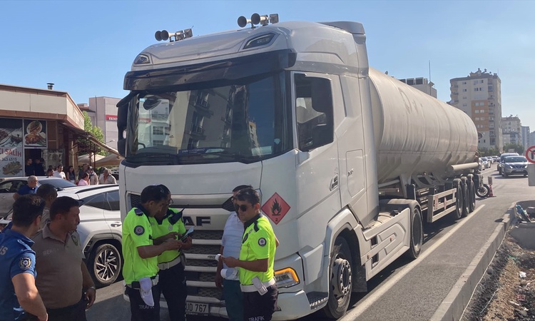 Ayrıntılar Netleşti: Mersin Erdemli'de tanker kadına çarptı, kadın yaşamını yitirdi