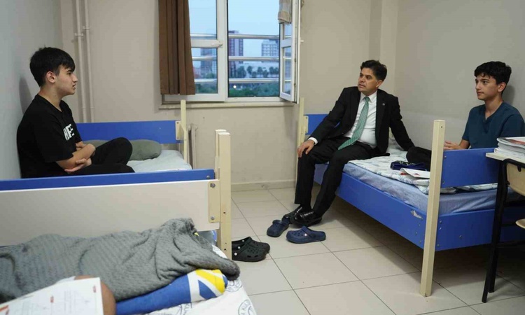 Ayrıntılar Netleşti: Mersin'de il ve ilçe milli eğitim yöneticileri pansiyonları eş zamanlı ziyaret etti | İşt