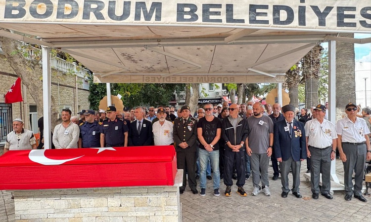 Ayrıntılar Netleşti: Muğla Bodrum'da KOAH tedavisi gören Kıbrıs gazisi Hüsnü Şengöz toprağa verildi | İşte Tüm
