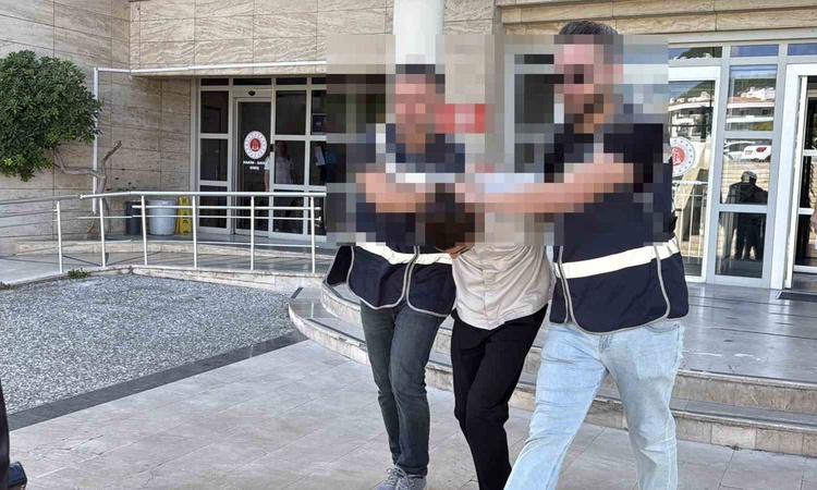 Ayrıntılar Netleşti: Muğla Menteşe'de okul bahçesindeki Atatürk büstünü söken şüpheli cezaevine gönderildi - S