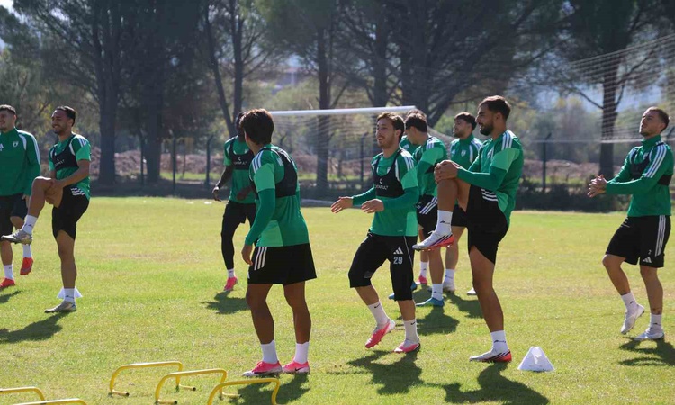 Ayrıntılar Netleşti: Muğlaspor Teknik Direktörü Koşukavak, İstanbulspor maçında galibiyet umut ediyor | İşte T