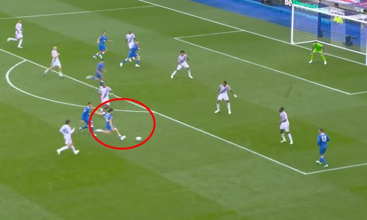 Ayrıntılar Netleşti: Ne şakaları var ne de acımaları! Gelene geçene gol yağdırıyorlar: Gelişmeler Takip Ediliy