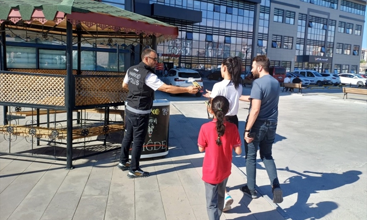 Ayrıntılar Netleşti: Niğde'de 14 etkinlikte 758 kişiye uyuşturucuyla mücadele bilgilendirmesi yapıldı | İşte T