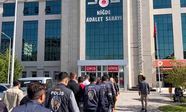 Ayrıntılar Netleşti: Niğde merkezli yasa dışı bahis operasyonunda 10 şüpheliden 5'i hakkında tutuklama kararı