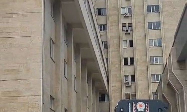 Ayrıntılar Netleşti: OMÜ Hastanesi'nde kriz: Polis ikna etti | İşte Tüm Ayrıntılar
