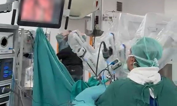 Ayrıntılar Netleşti: OMÜ'de Karadeniz'in ilk robotik akciğer ameliyatı 57 yaşındaki hastaya yapıldı | İşte Tüm