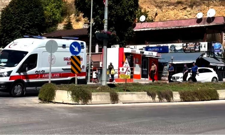 Ayrıntılar Netleşti: Otomobile çarpmamak için hastanelik oldu: Gelişmeler Takip Ediliyor