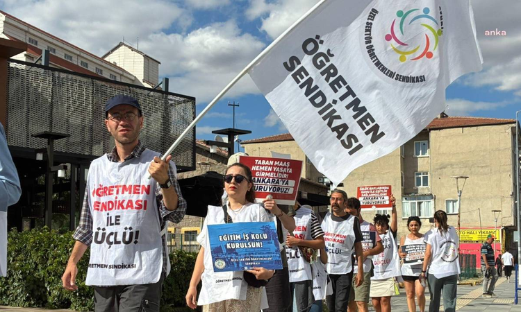 Ayrıntılar Netleşti: Özel Sektör Öğretmenleri Sendikası Manisa Turgutlu'da silahlı saldırıya tepki gösterdi