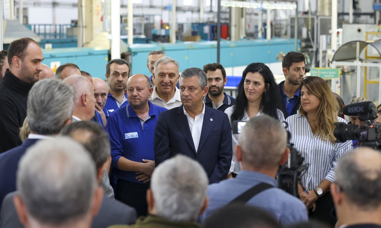 Ayrıntılar Netleşti: Özgür Özel, Bursa’da Birleşik Lastik Fabrikası işçileriyle buluştu