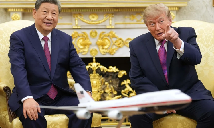 Ayrıntılar Netleşti: Pekin Büyükelçisi Perdue, Trump'ın Xi'ye ABD silahı almak ister mi diye sorduğunu aktardı