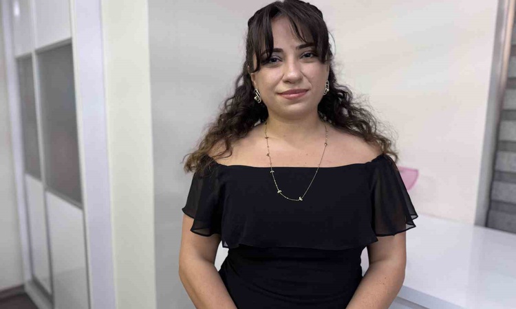 Ayrıntılar Netleşti: Psikolog Arzu Hamurcu sosyal medya kıskançlığının ilişki verimini düşürdüğünü söyledi