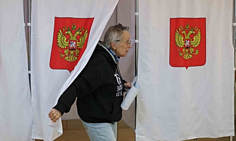 Ayrıntılar Netleşti: Putin'in partisi, resmi olmayan sonuca göre yüzde 49,4 oyla Duma'da ilk sıraya çıktı