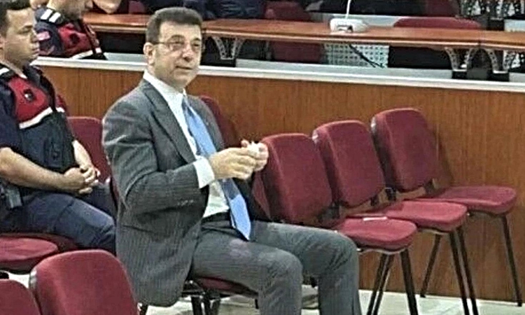 Ayrıntılar Netleşti: Şadi Yazıcı’dan İmamoğlu açıklaması: “Mesele sadece siyasi eleştiri değil, linç edilmekte