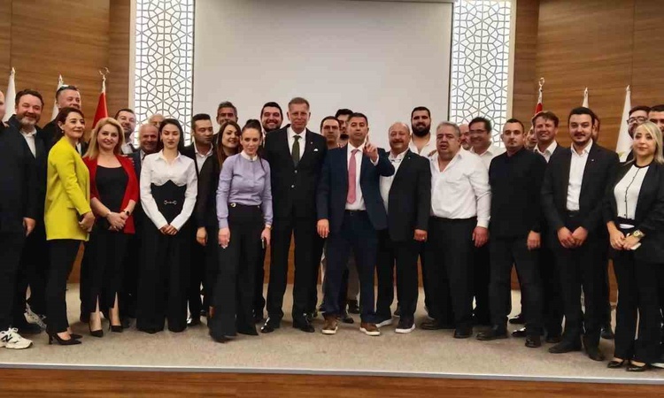 Ayrıntılar Netleşti: Sadık Özkasap, Manisa Ticaret Borsası başkanlığına 93 oyla yeniden seçildi: Gelişmeler Ta
