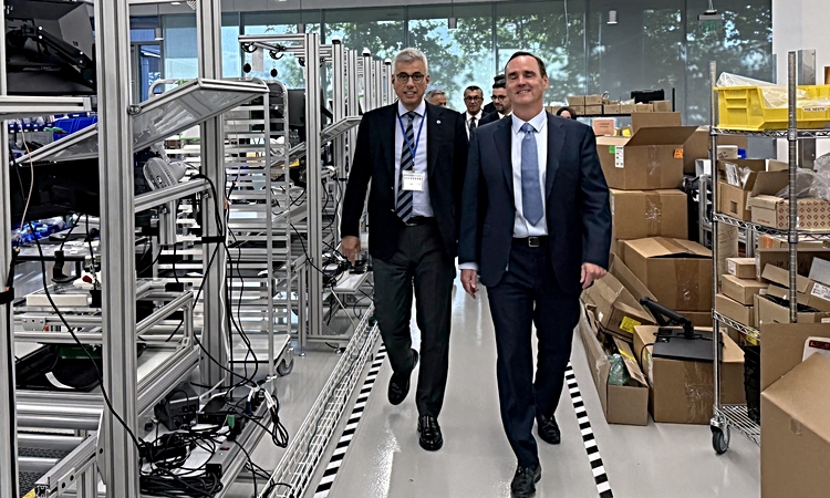 Ayrıntılar Netleşti: Sağlık Bakanı Memişoğlu, ABD'de Intuitive Surgical'ın üretim tesislerini inceledi - Son D