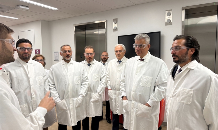 Ayrıntılar Netleşti: Sağlık Bakanı Memişoğlu, ABD'de üçüncü günde AstraZeneca ve Precigen'i ziyaret etti - Son