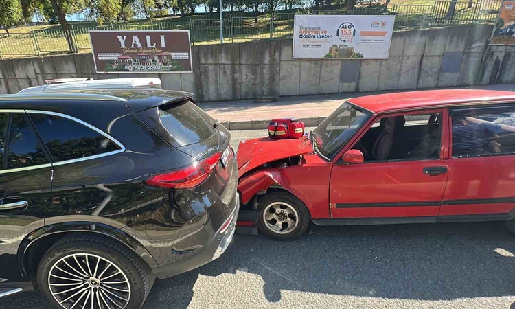 Ayrıntılar Netleşti: Samsun’da Tofaş, lüks SUV’a arkadan çarptı: 1 yaralı - Son Dakika Bilgileri
