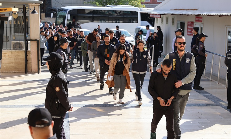 Ayrıntılar Netleşti: Şanlıurfa ve Antalya'daki yasa dışı bahis operasyonunda 20 zanlı hakkında tutuklama karar