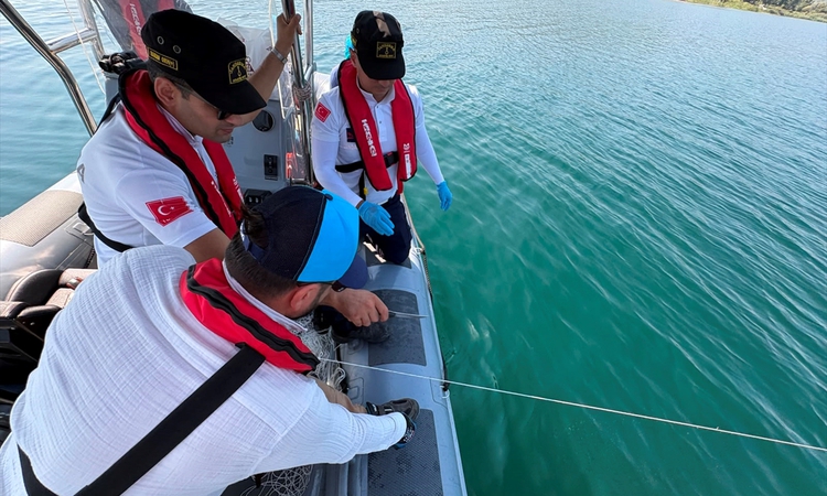 Ayrıntılar Netleşti: Sapanca Gölü'nde 500 metre paraketa ele geçirildi ve Merak Edilenler