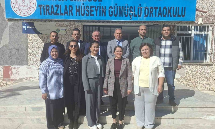 Ayrıntılar Netleşti: Sarıgöl'de heyet, Tırazlar Hüseyin Gümüşlü Ortaokulu'nda Maarif Modeli'ni inceledi | İşte