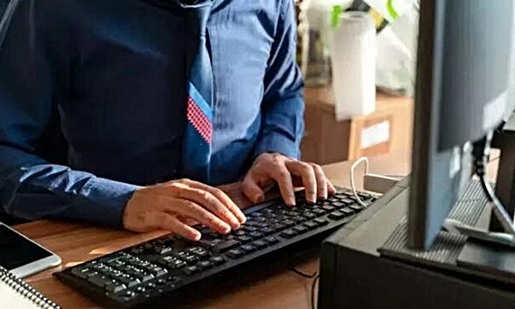 Ayrıntılar Netleşti: Sendikalara Yönelik 10 Eleştiri: Temsilden Dijital Uyuma - Son Dakika Bilgileri