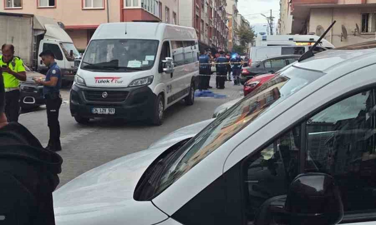 Ayrıntılar Netleşti: Servis minibüsünün çarptığı 6 yaşındaki çocuk yaşamını yitirdi: Gelişmeler Takip Ediliyor