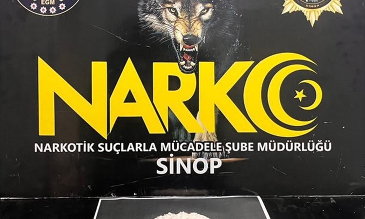 Ayrıntılar Netleşti: Sinop'ta uyuşturucu operasyonunda 3 kilogram uyuşturucu ele geçirildi, 4 hakkında tutukla