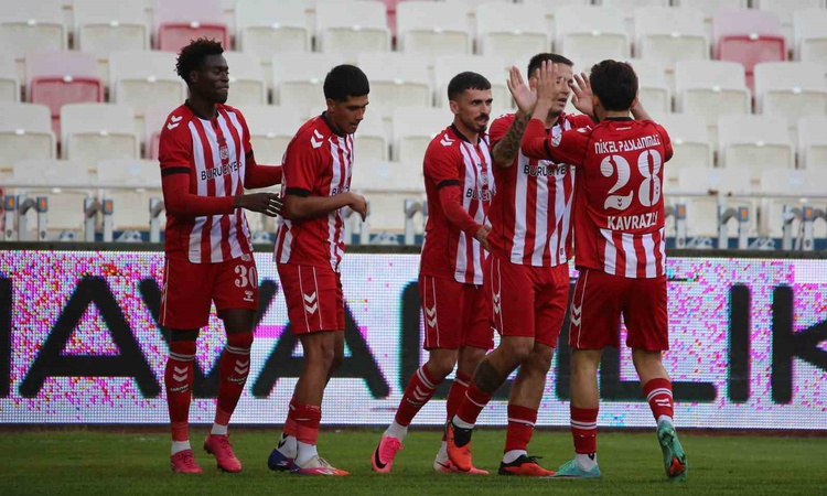 Ayrıntılar Netleşti: Sivasspor, Trendyol 1. Lig'de evinde Pendikspor'u 4-1 mağlup etti | İşte Tüm Ayrıntılar