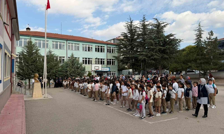 Ayrıntılar Netleşti: Sivrihisar’da yeni eğitim yılı heyecanı: Gelişmeler Takip Ediliyor