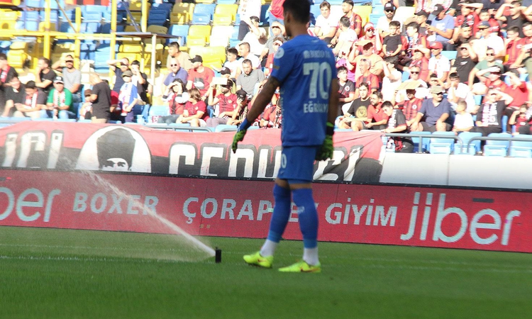 Ayrıntılar Netleşti: Süper Lig'de ilginç anlar! Maç oynanırken kimse ne olduğunu anlayamadı