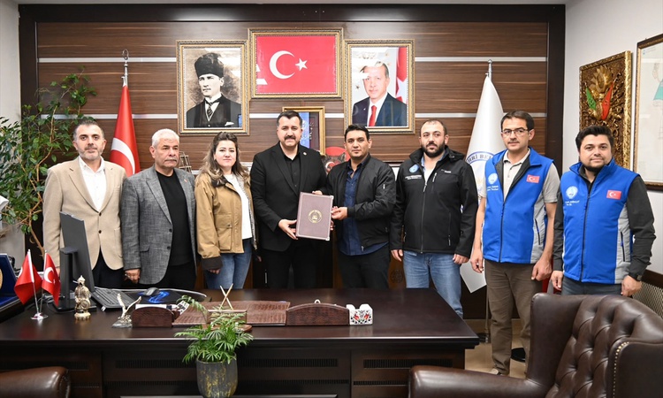 Ayrıntılar Netleşti: Suşehri Belediyesi içme suyu tesisi için 100 milyon liralık sözleşme imzaladı - Son Dakik