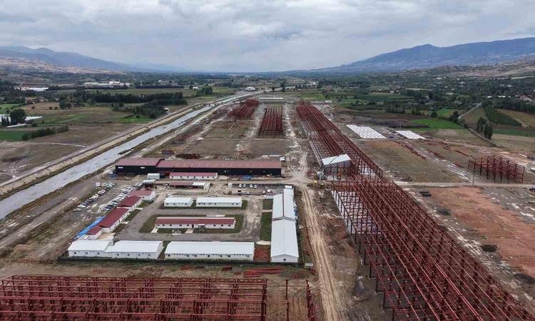 Ayrıntılar Netleşti: Tokat'ta 595 iş yerli yeşil sanayi sitesinde betonarme işleri yüzde 90'a ulaştı