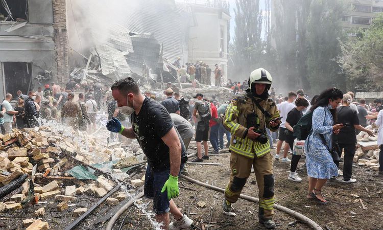Ayrıntılar Netleşti: Ukrayna: Rusya'nın Kiev'e düzenlediği saldırıda 8 kişi öldü, 33 kişi yaralandı