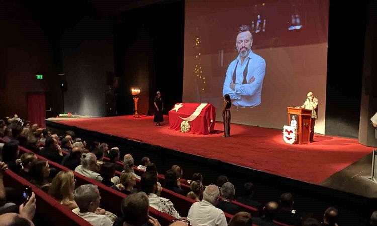 Ayrıntılar Netleşti: Ünlü oyuncu Serhat Kılıç için duygusal anma: 30 yıl yetmedi Serhat seni çok özleyeceğim |