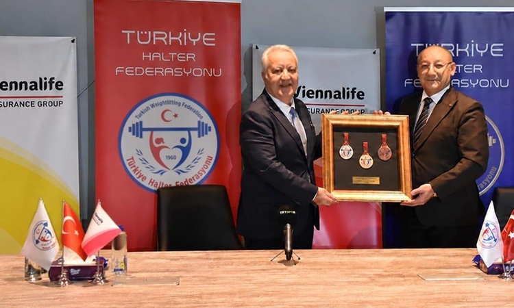 Ayrıntılar Netleşti: Viennalife’tan Türk halterine üç yıllık destek