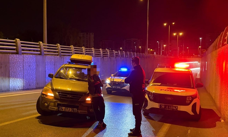 Ayrıntılar Netleşti: Yozgat’tan dedesinin aracını izinsiz alan engelli sürücü Kayseri’de kaza yaptı ve Merak E