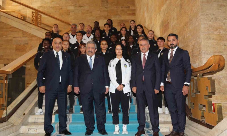 Ayrıntılar Netleşti: Yüksekova Spor Kulübü, TBMM’de MHP Genel Başkan Yardımcısı Feti Yıldız’ı ziyaret etti