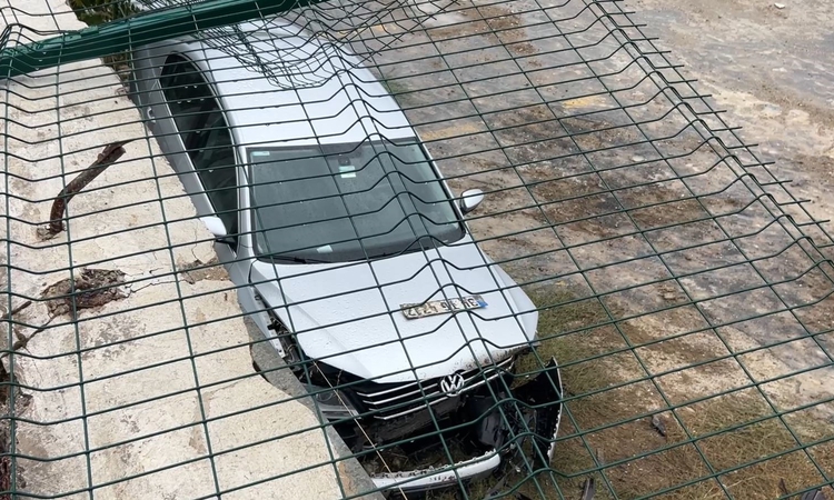 Ayrıntılar Netleşti: Zeytinburnu’nda Koç Üniversitesi Hastanesi’nin otoparkında aracını yanaştırırken aşağı ge
