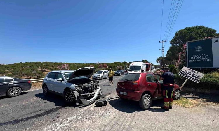 Traffic accident in Ayvalık: 2 injured - Breaking News