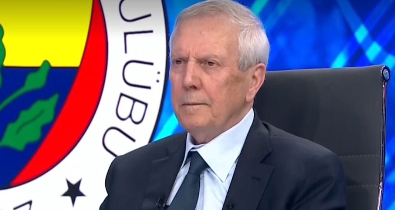 Sıcak Gündem: Aziz Yıldırım canlı yayında tüm detaylarıyla paylaştı! 'En az 2 golcü alacağız' - Haberleri ve M
