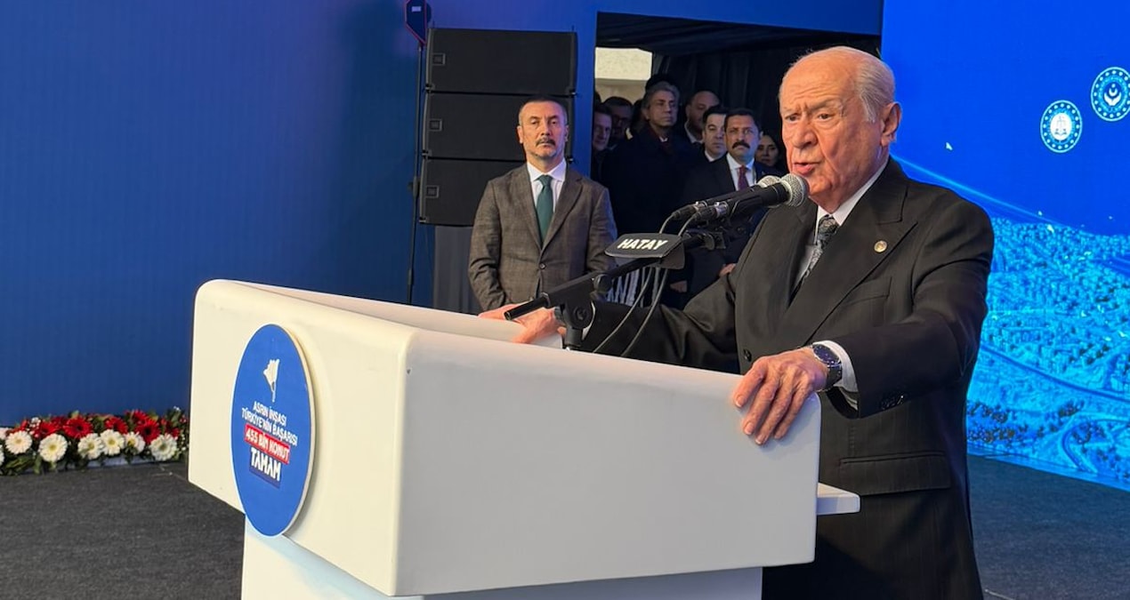 Bahçeli, methiyeler sıraladı: "Erdoğan günümüzün Süleyman'ıdır" - En Son Haber: Gelişmeler Takip Ediliyor