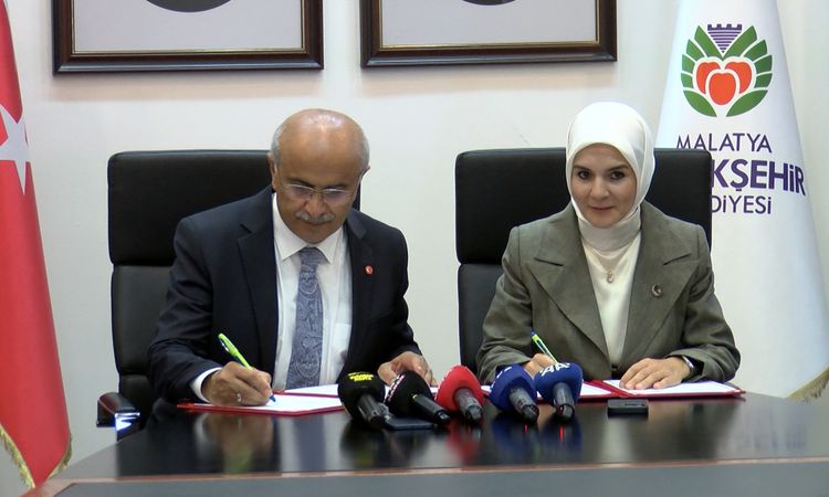 Gündemden Son Bilgiler: Bakan Göktaş'tan Malatya'ya Engelsiz Yaşam Merkezi Protokolü - Son Dakika