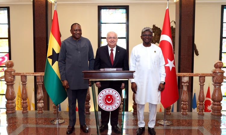 Minister Güler met with Ghana Labor Minister Pelpuo - News