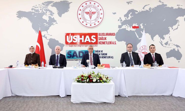 Gündemden Son Bilgiler: Bakan Memişoğlu: Türkiye sağlıkta dünyanın merkezi olacak - Haberleri - Son Dakika Bil