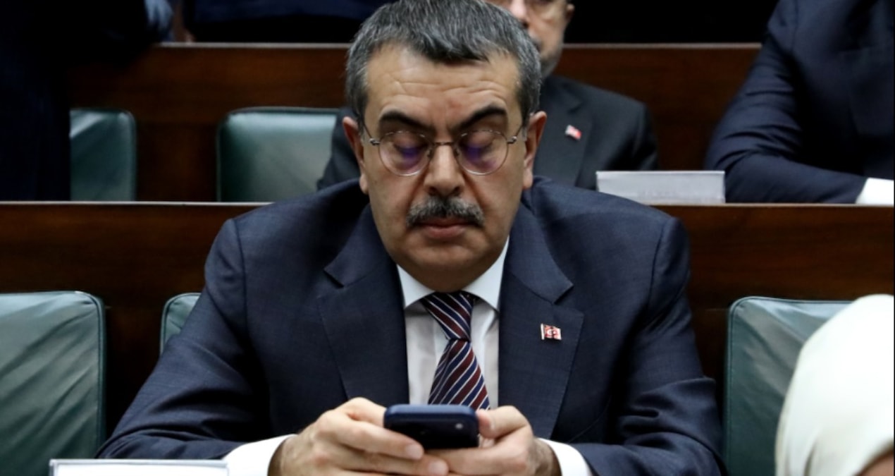 Minister Tekin vaporized the British ship! - Last Minute