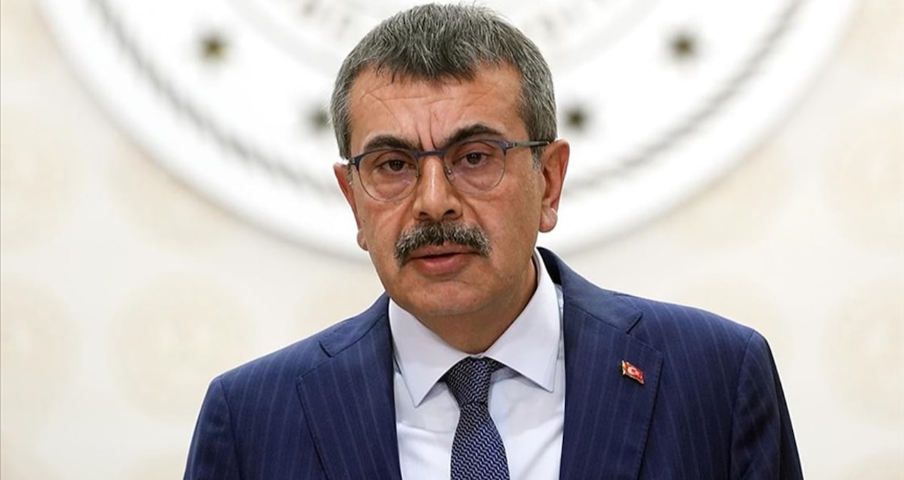 Kritik Açıklama: Bakan Yusuf Tekin ağzını bozdu... - Haberleri - Son Dakika Bilgileri