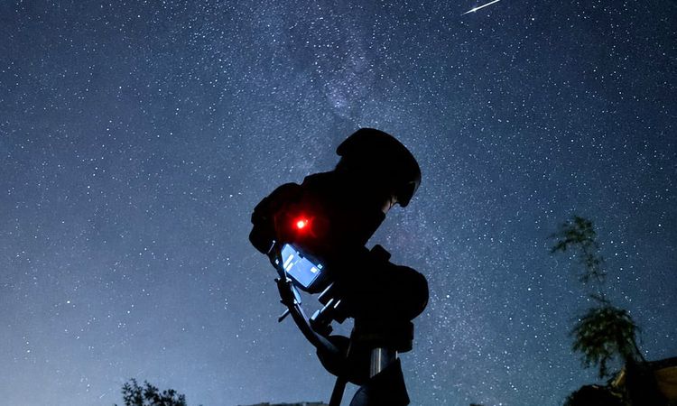 Sıcak Gündem: Bandırma'da Perseid Meteor Yağmuru Görsu baskını Şölen Oluşturdu - Haberleri